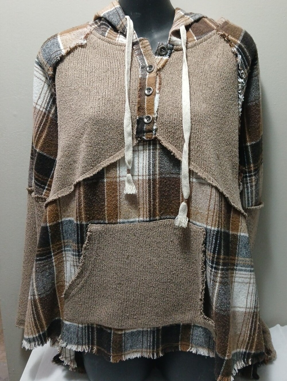 POL Tan and Brown Plaid Hooded Pullover Large